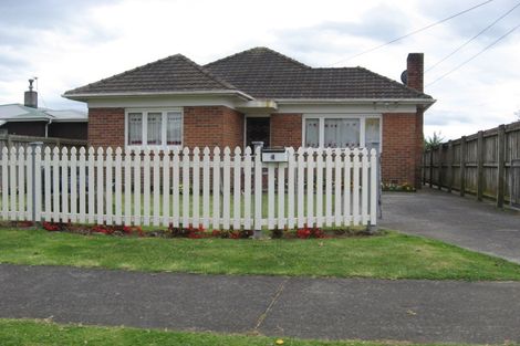 Photo of property in 1/4 Cornwall Road, Mangere, Auckland, 2022