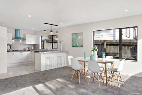 Photo of property in 18b Riverpark Crescent, Henderson, Auckland, 0610