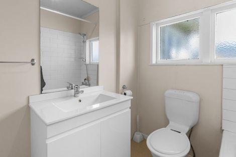 Photo of property in 17 Reeve Street, Levin, 5510