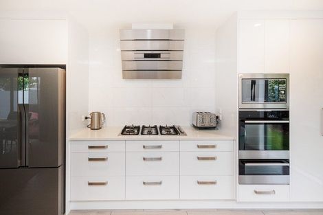 Photo of property in 27 Titoki Street, Palmerston North, 4414