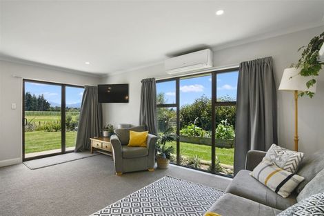 Photo of property in 28 Neudorf Road, Upper Moutere, 7175