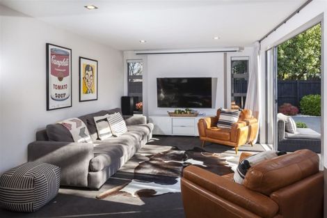 Photo of property in 15a Tomes Road, St Albans, Christchurch, 8052