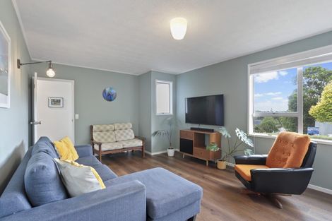 Photo of property in 35 Terra Nova Street, Glen Eden, Auckland, 0602