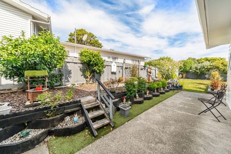 Photo of property in 5 Mcleod Street, Elderslea, Upper Hutt, 5018