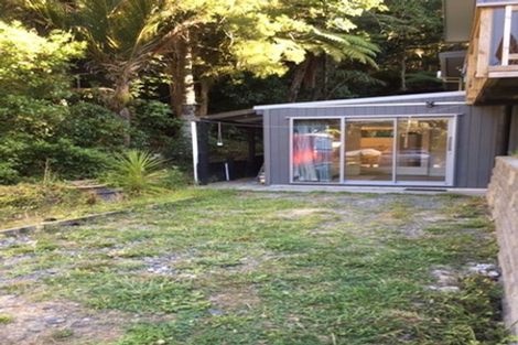 Photo of property in 37 Western Road, Laingholm, Auckland, 0604