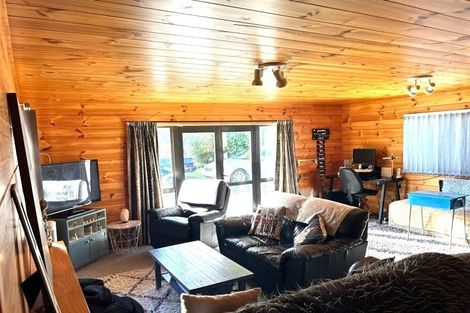 Photo of property in 10 Burnetts Road, Upper Plain, Masterton, 5888