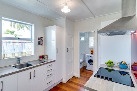 Photo of property in 68 Nelson Crescent, Napier South, Napier, 4110