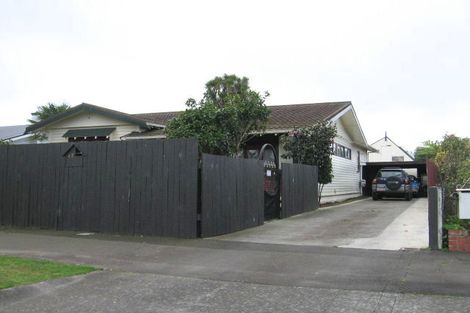Photo of property in 47 Rangitane Street, Palmerston North, 4414