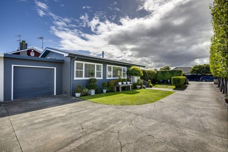 Photo of property in 74 Te Mata Road, Havelock North, 4130