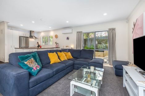 Photo of property in 5d Stephen Street, Johnsonville, Wellington, 6037