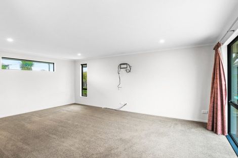 Photo of property in 102 Rowses Road, Aranui, Christchurch, 8061