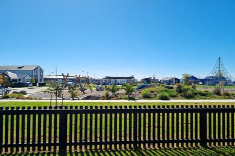 Photo of property in 27 Bill Miller Drive, Papamoa, 3118