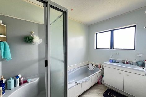 Photo of property in 3/20a Lavery Place, Sunnynook, Auckland, 0632