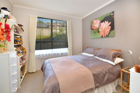 Photo of property in 11 D'urville Place, Gulf Harbour, Whangaparaoa, 0930
