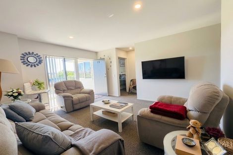 Photo of property in 71 Divide Loop, Takanini, 2112