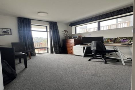 Photo of property in 1/65 Tiketike Way, Brooklyn, Wellington, 6021