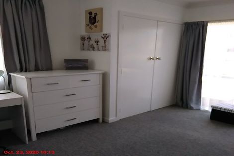 Photo of property in 19 Cologne Street, Martinborough, 5711