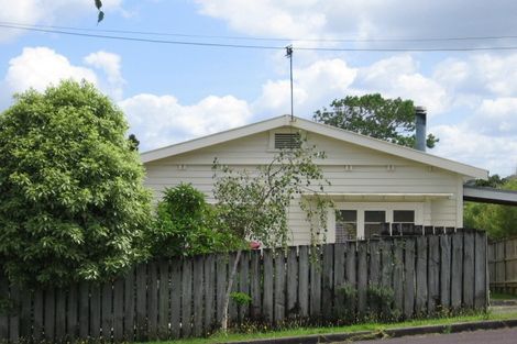 Photo of property in 4/17 Matata Street, Blockhouse Bay, Auckland, 0600
