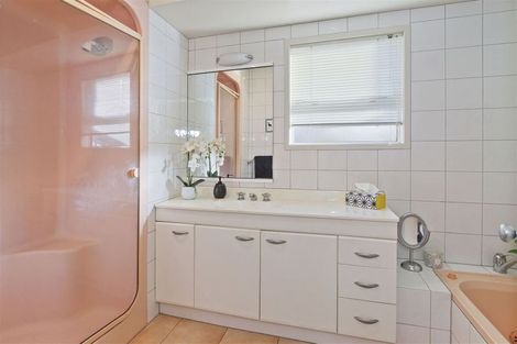 Photo of property in 107 Torkar Road, Clarks Beach, 2122