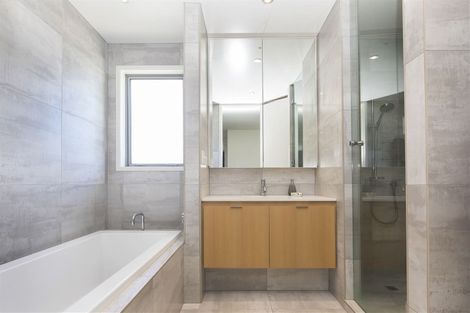 Photo of property in 39 Makora Street, Fendalton, Christchurch, 8041