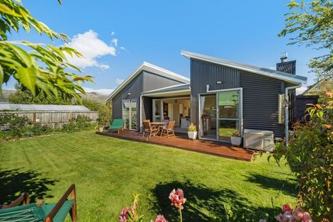 Photo of property in 82 Noema Terrace, Lake Hawea, Wanaka, 9382