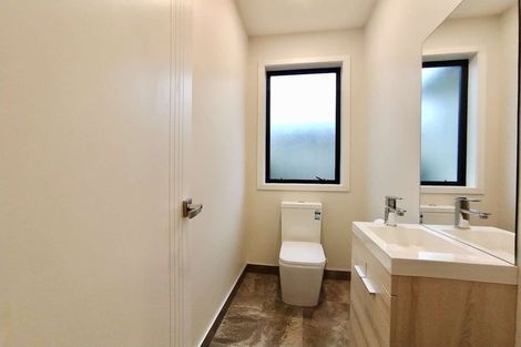 Photo of property in 74 Harrowglen Drive, Northcross, Auckland, 0630