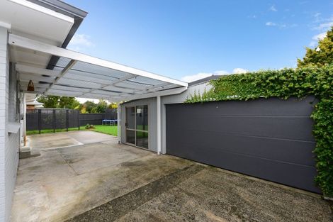 Photo of property in 11 Gerrand Place, Chedworth, Hamilton, 3210