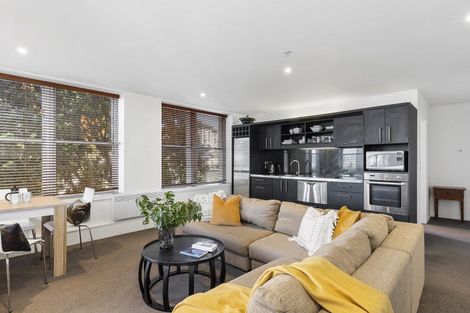 Photo of property in 2a/123 Molesworth Street, Thorndon, Wellington, 6011