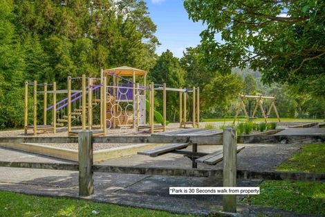 Photo of property in 15 Boylan Road, Titirangi, Auckland, 0604