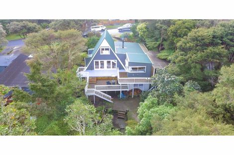 Photo of property in 120 Park Hill Road, Birkenhead, Auckland, 0626