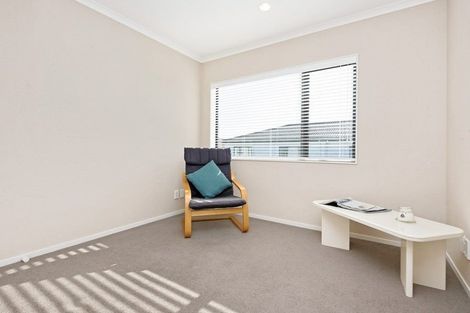Photo of property in 1 Lorenzo Way, Flat Bush, Auckland, 2016