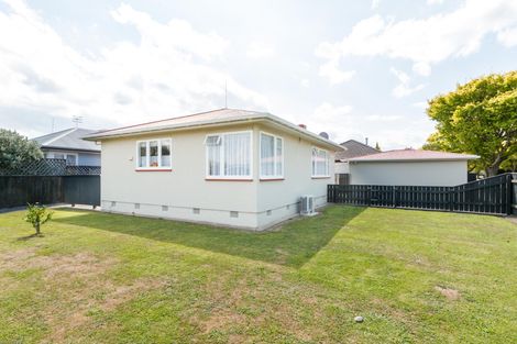 Photo of property in 29 Liverpool Street, Takaro, Palmerston North, 4412