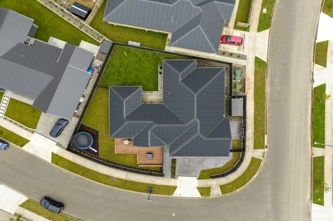 Photo of property in 2 Corsica Court, Fitzherbert, Palmerston North, 4410