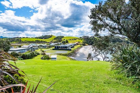 Photo of property in 730 Taiharuru Road, Taiharuru, Onerahi, 0192