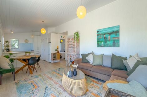 Photo of property in 2a Swordfish Avenue, Whiritoa, Whangamata, 3691