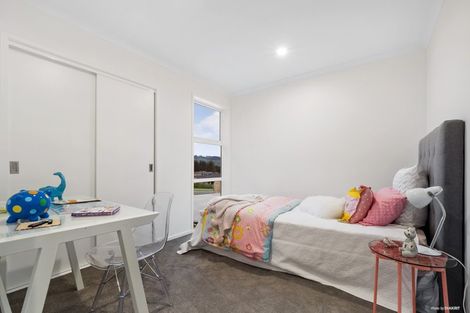 Photo of property in 140 Harriet Johnston Drive, Pokeno, 2402