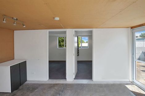 Photo of property in 6 Gillespies Road, Kainga, Christchurch, 8083