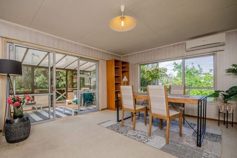 Photo of property in 25 Sullivan Avenue, Mangere Bridge, Auckland, 2022