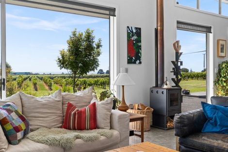 Photo of property in 11 Tirohanga Road, Haumoana, Hastings, 4180