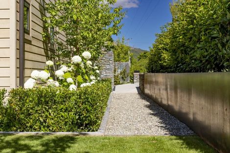 Photo of property in 9a Caernarvon Street, Arrowtown, 9302