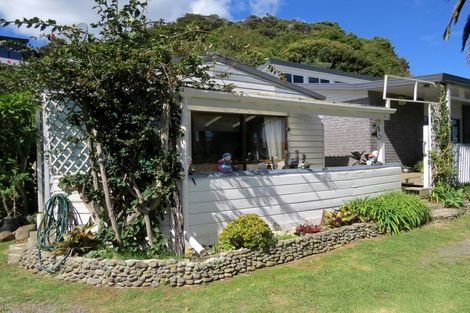 Photo of property in 1990 Long Bay Road, Coromandel, 3581