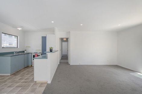 Photo of property in 15 Kawakawa Road, Whitianga, 3510