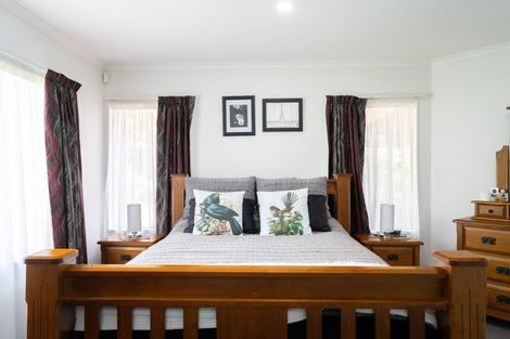 Photo of property in 53 Amesbury Drive, Churton Park, Wellington, 6037