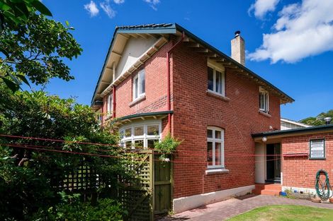 Photo of property in 36 Sandringham Street, Saint Clair, Dunedin, 9012