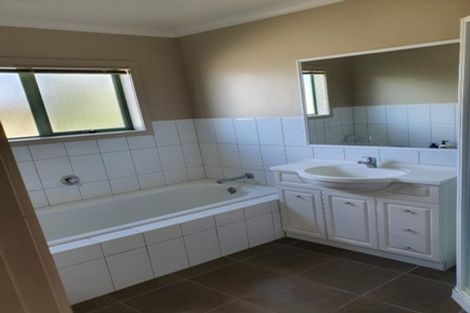 Photo of property in 10a Paterson Avenue, Pukekohe, 2120