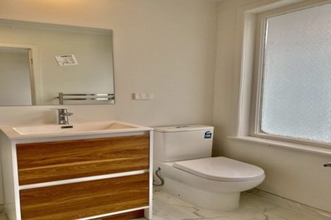 Photo of property in 48 The Avenue, Albany, Auckland, 0632