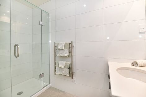 Photo of property in 114 Ormonde Drive, Silverdale, 0932