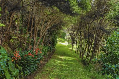 Photo of property in 218 Mcpike Road, Waimauku, 0883