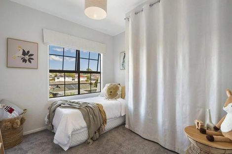 Photo of property in 8 Bellcroft Place, Belmont, Auckland, 0622