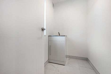 Photo of property in 1c Flamingo Court, Goodwood Heights, Auckland, 2105